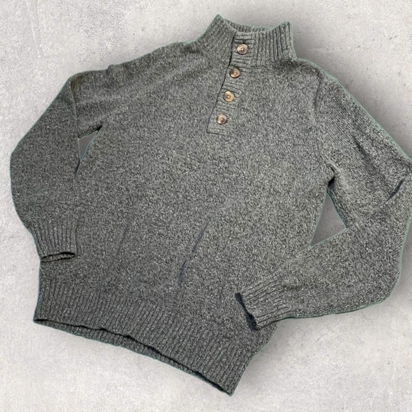 Izod Other - Izod Sweater Gray Sz Small